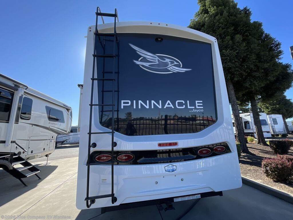 2025 Pinnacle 38FLGS by Jayco from Blue Compass RV Manteca in Manteca, California