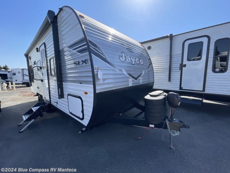 New 2025 Jayco Jay Flight SLX 210QBW available in Manteca, California