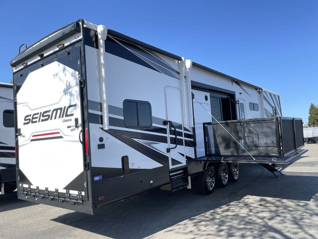 New 2025 Jayco Seismic 413 available in Manteca, California