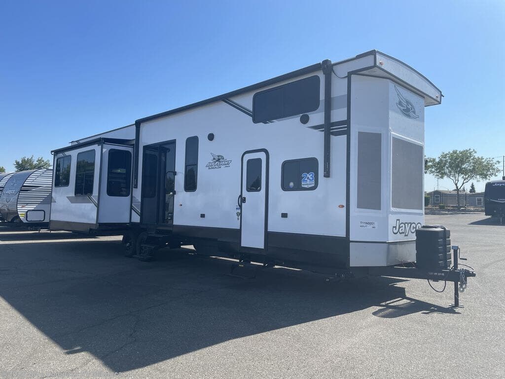 New 2025 Jayco Jay Flight Bungalow 40DLFT available in Manteca, California
