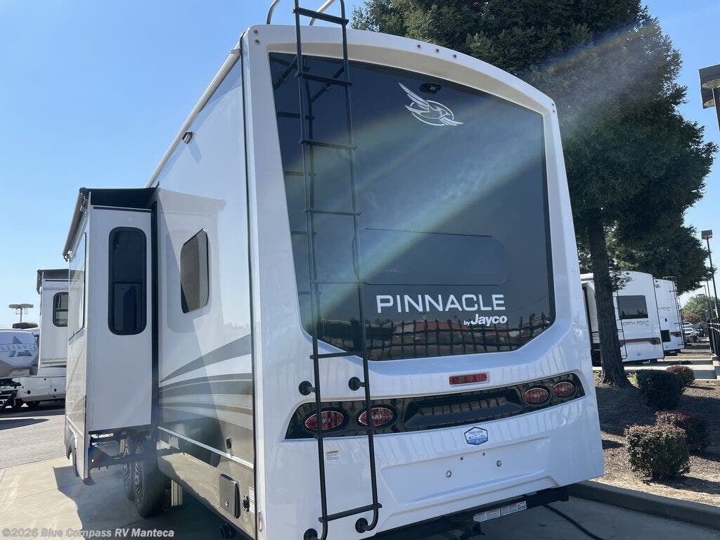 2026 Pinnacle 38FBRK by Jayco from Blue Compass RV Manteca in Manteca, California