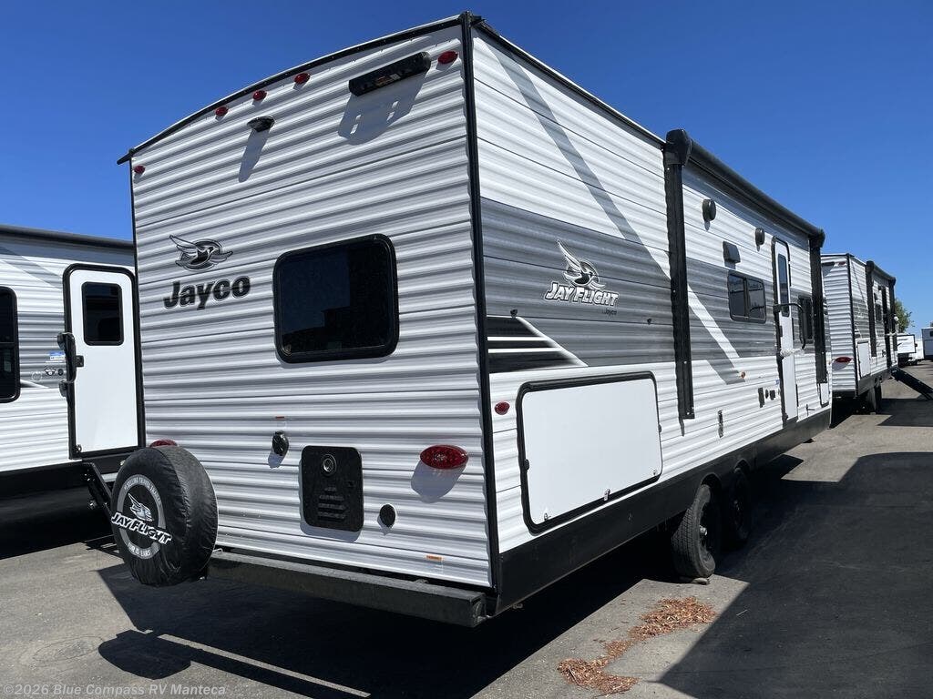 New 2026 Jayco Jay Flight SLX 261BHSW available in Manteca, California