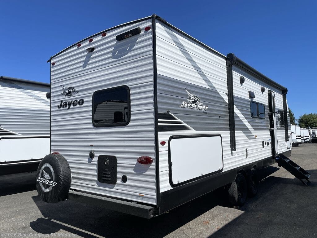 New 2026 Jayco Jay Flight SLX 261BHSW available in Manteca, California