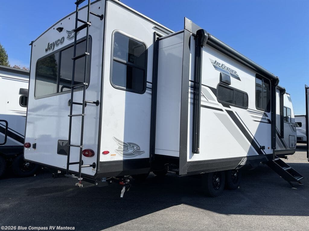 New 2026 Jayco Jay Feather 27MK available in Manteca, California