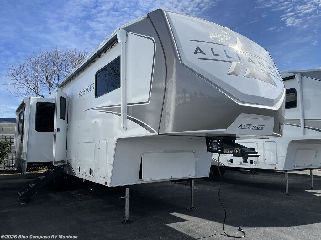 New 2026 Alliance RV Avenue 32RLS available in Manteca, California