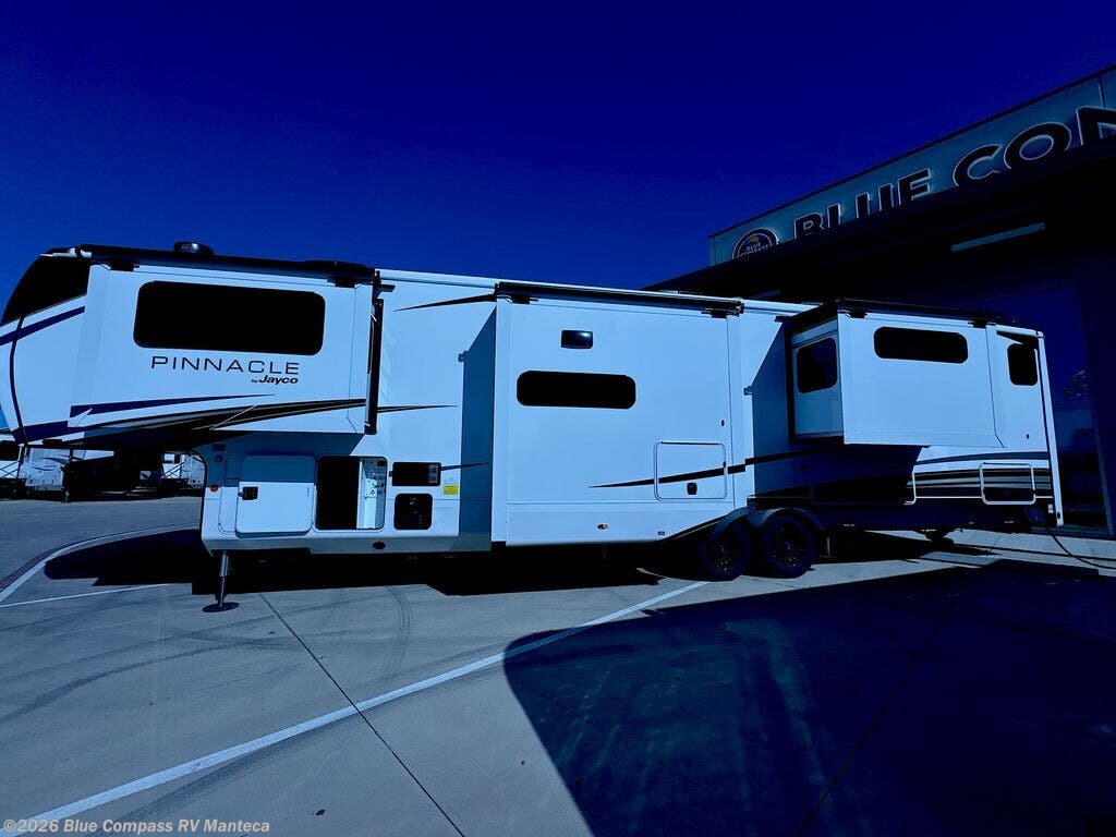2026 Pinnacle 39FLOK by Jayco from Blue Compass RV Manteca in Manteca, California
