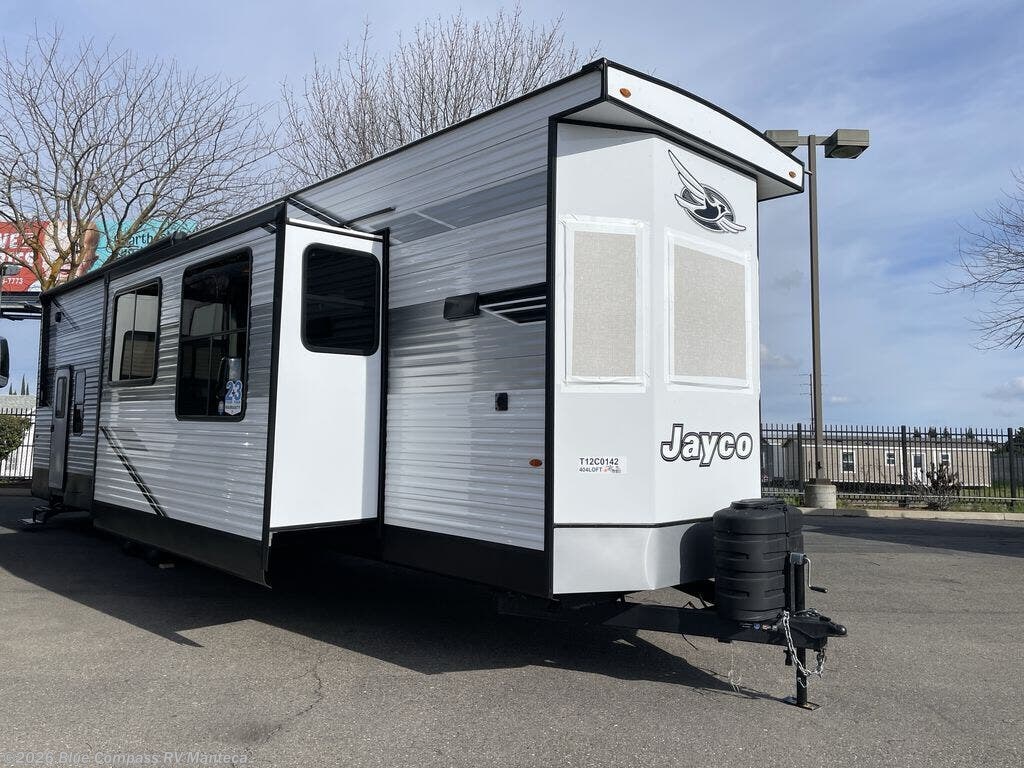 New 2026 Jayco Jay Flight Bungalow 404LOFT DS available in Manteca, California