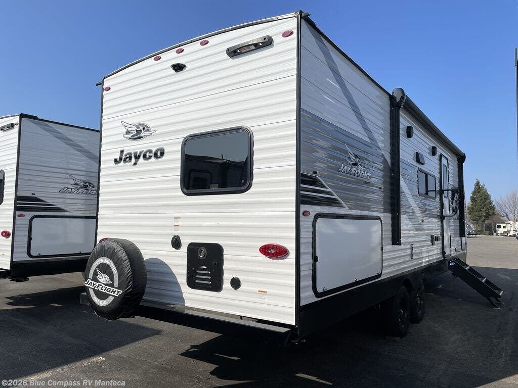 New 2026 Jayco Jay Flight SLX 261BHSW available in Manteca, California