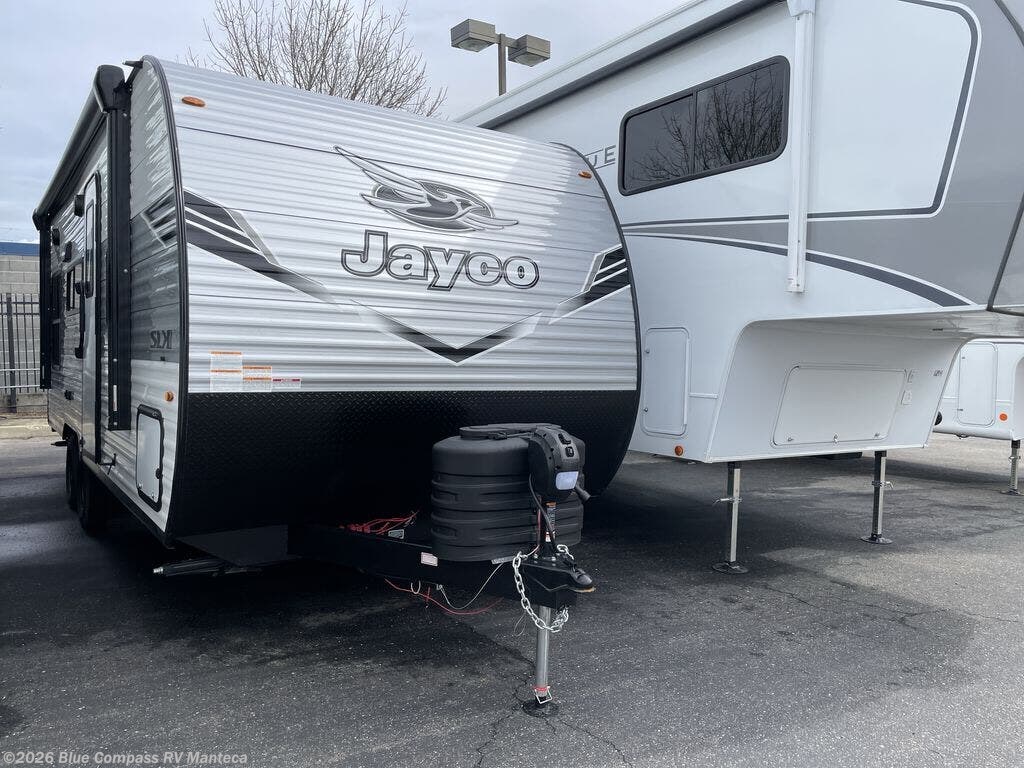 New 2026 Jayco Jay Flight SLX 210QBW available in Manteca, California