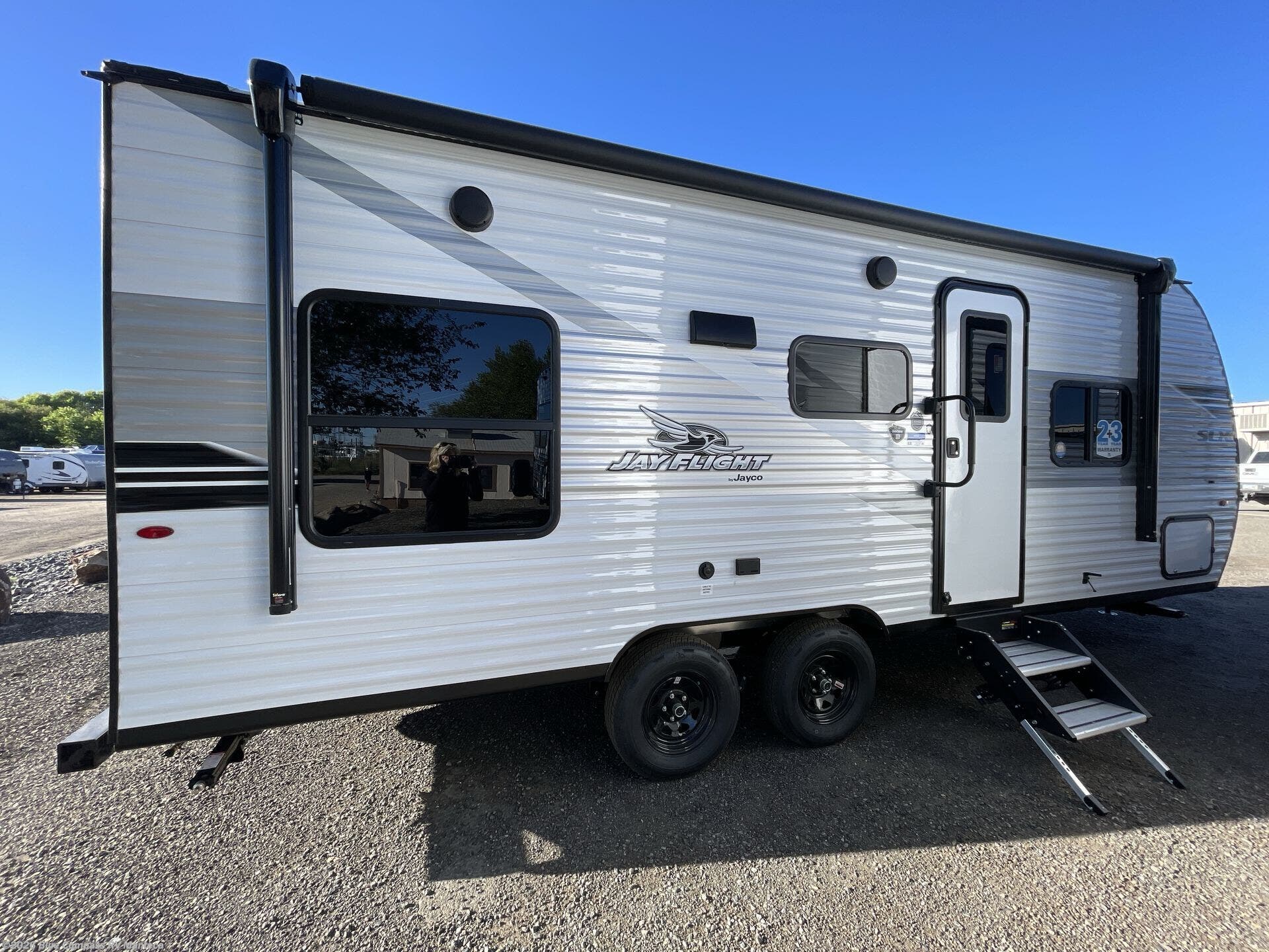 New 2026 Jayco Jay Flight SLX 210QBW available in Manteca, California