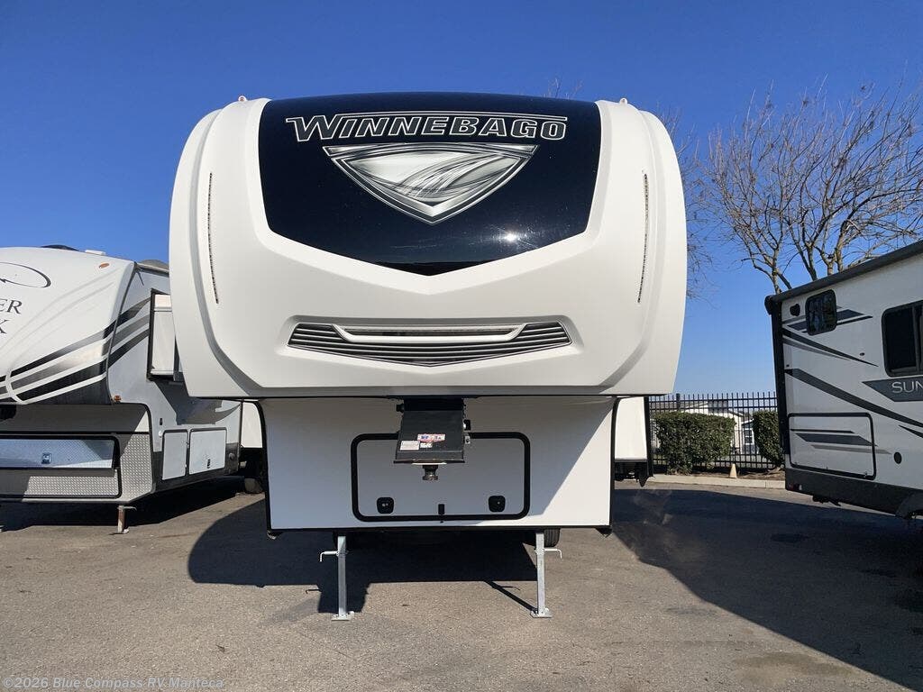 2019 Minnie Plus 25RKS by Winnebago from Blue Compass RV Manteca in Manteca, California