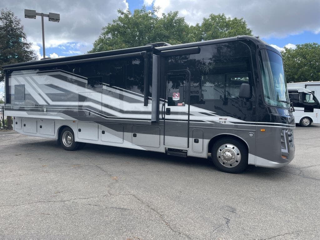 New 2026 Jayco Precept 34G available in Manteca, California