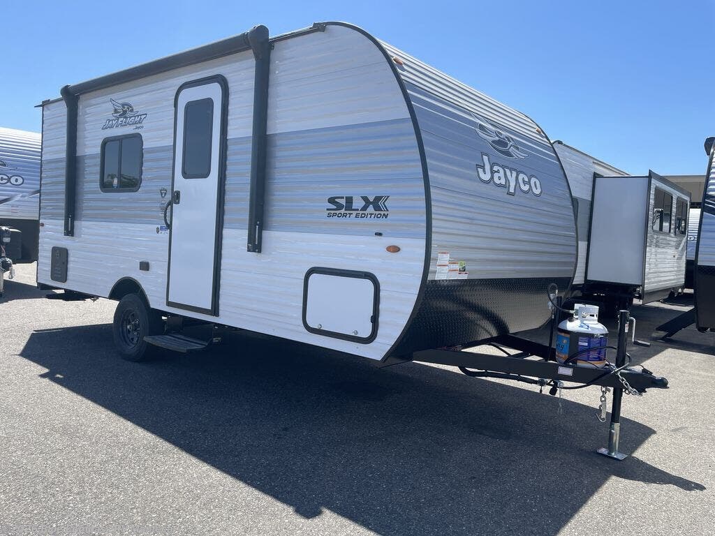 New 2026 Jayco Jay Flight SLX 170FQW available in Manteca, California