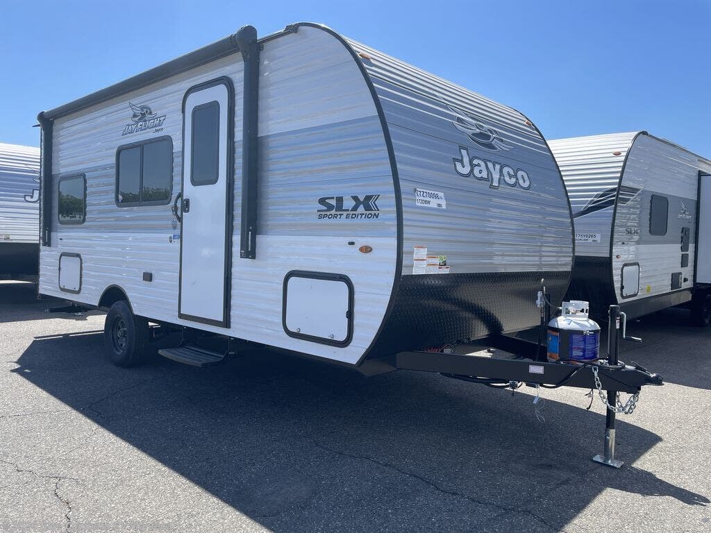 New 2026 Jayco Jay Flight SLX 172DBW available in Manteca, California
