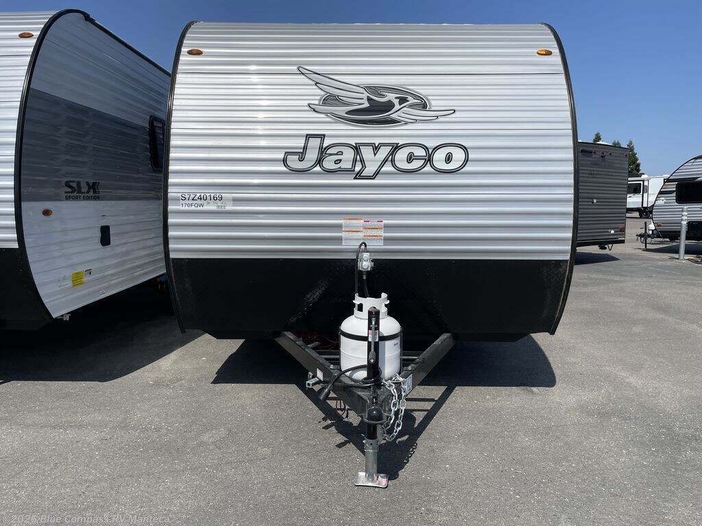 New 2027 Jayco Jay Flight SLX 170FQW available in Manteca, California