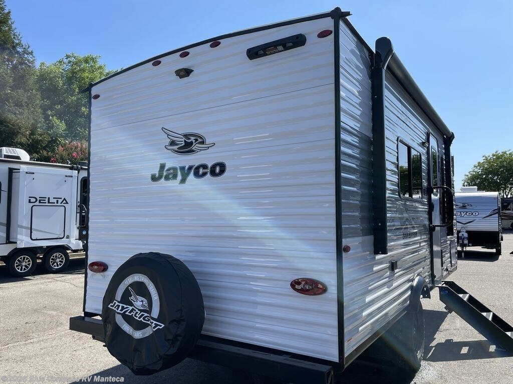 2027 Jayco Jay Flight SLX 175FQW - New Travel Trailer For Sale by Blue Compass RV Manteca in Manteca, California
