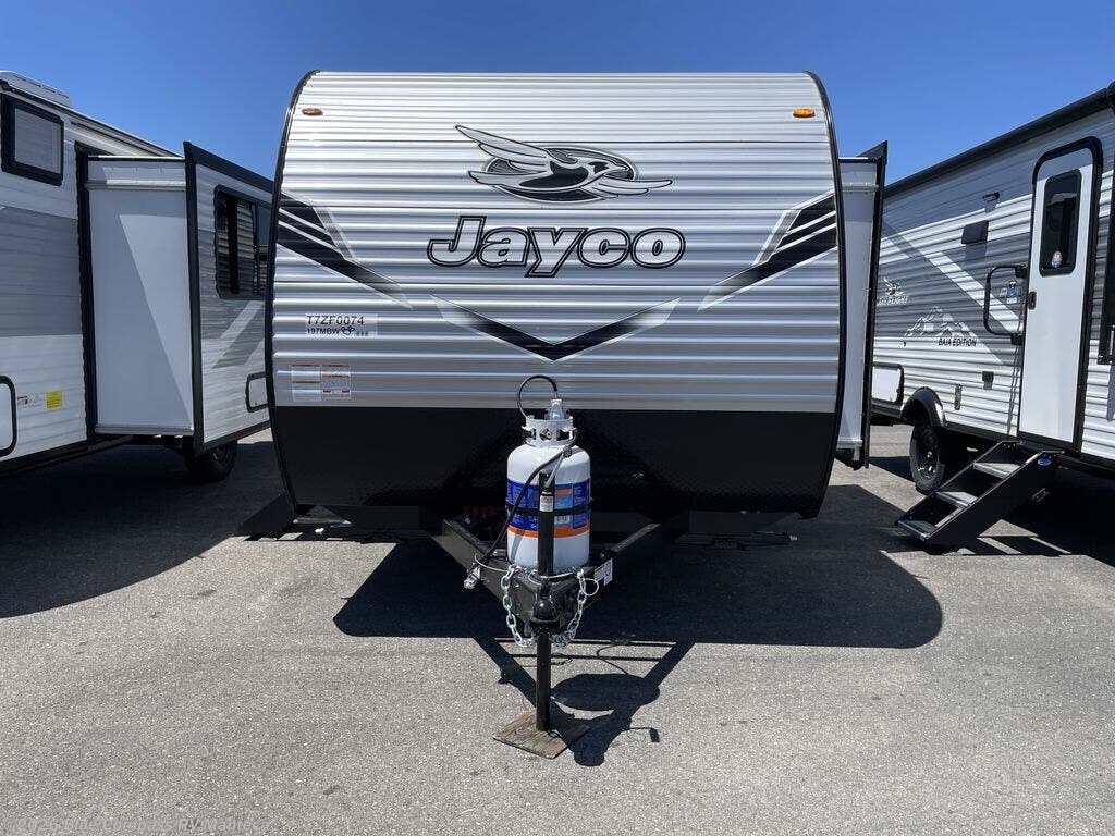 New 2027 Jayco Jay Flight SLX 197MBW available in Manteca, California