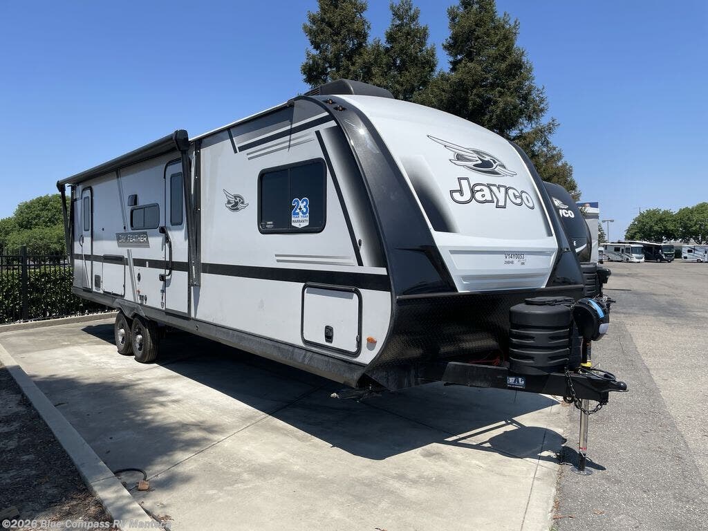 New 2027 Jayco Jay Feather 29BHB available in Manteca, California