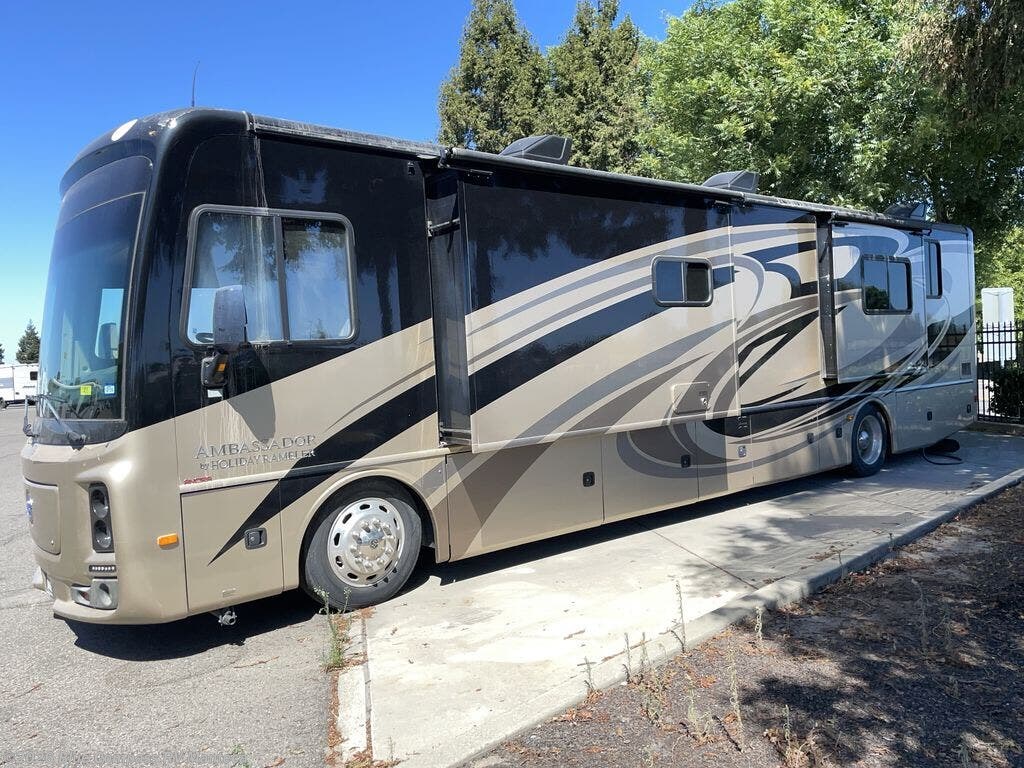 2015 Ambassador 38DBT by Holiday Rambler from Blue Compass RV Manteca in Manteca, California