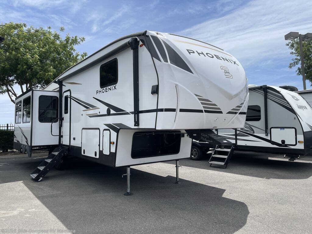 Used 2025 Shasta Phoenix 336RL available in Manteca, California