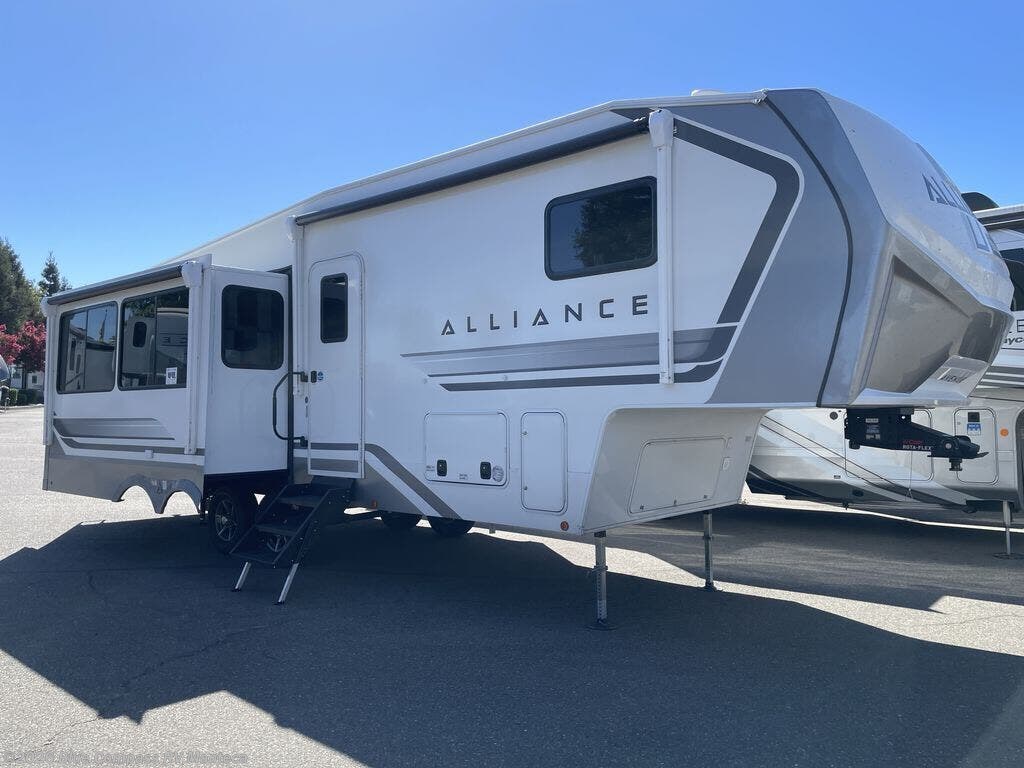 New 2027 Alliance RV Avenue All-Access 29RL available in Manteca, California