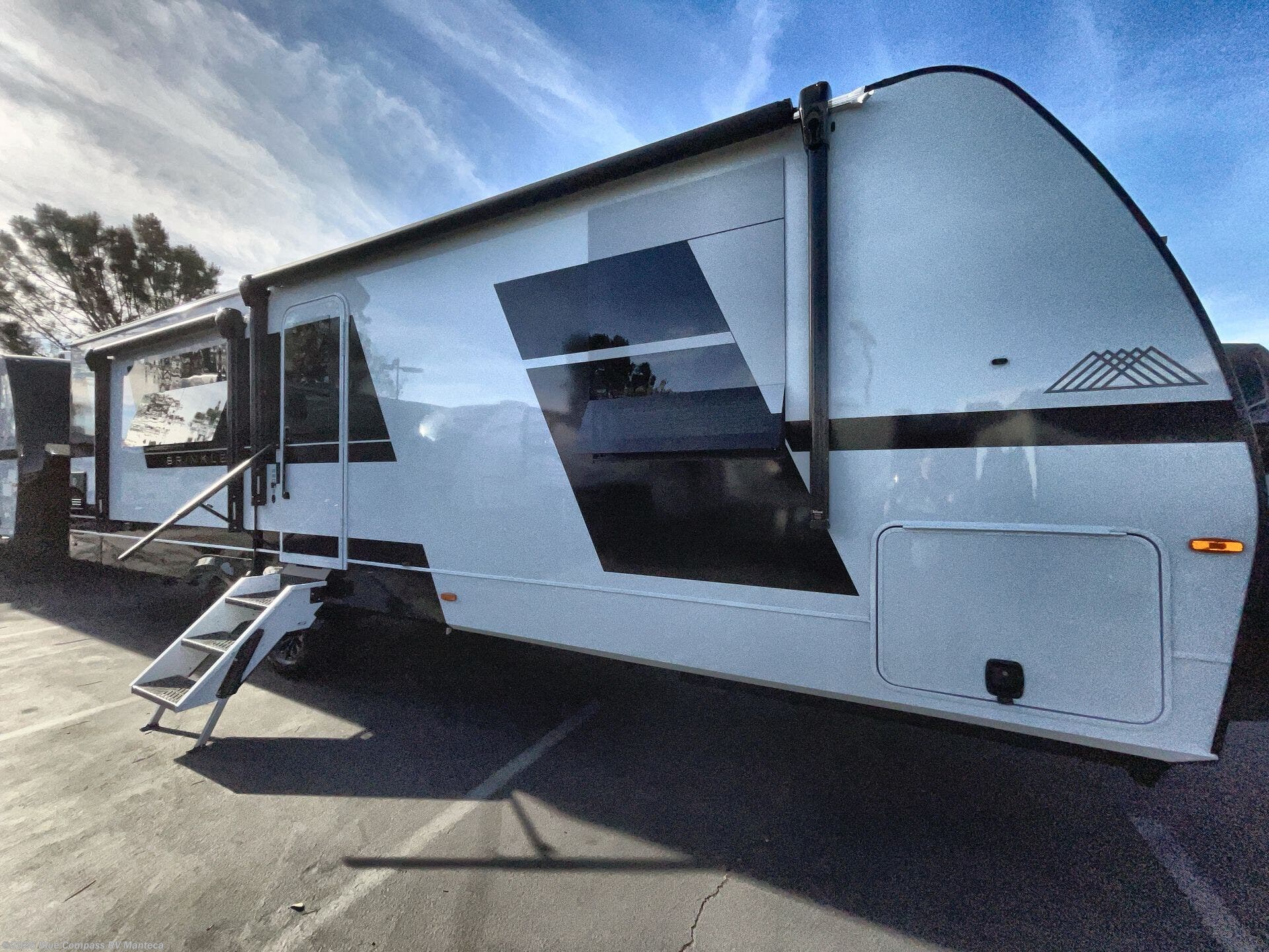 2026 Model I 280 by Brinkley RV from Blue Compass RV Manteca in Manteca, California