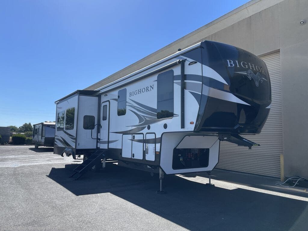 Used 2020 Heartland Bighorn 3370EL available in Manteca, California