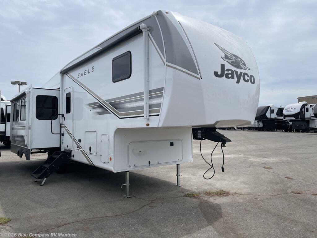 New 2027 Jayco Eagle SLE 30RLT available in Manteca, California