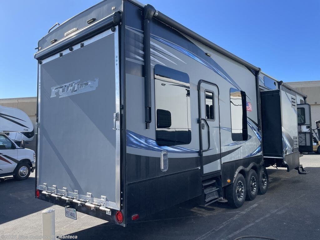 2015 Fuzion M-416 by Keystone from Blue Compass RV Manteca in Manteca, California