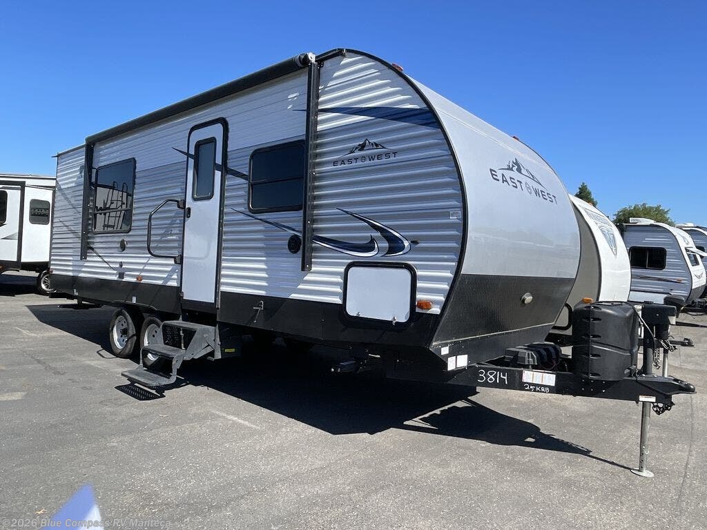 2020 Della Terra 25 KRB by East to West from Blue Compass RV Manteca in Manteca, California