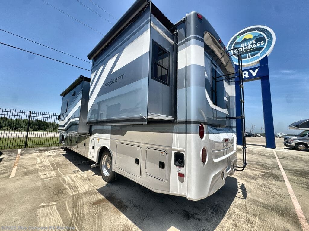 2027 Precept 31UL by Jayco from Blue Compass RV Manteca in Manteca, California