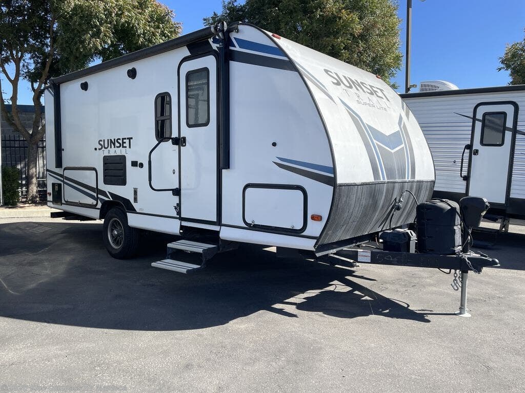 Used 2021 CrossRoads Sunset Trail SS188BH available in Manteca, California