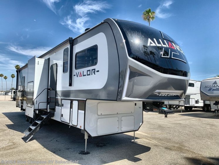 New 2024 Alliance RV Valor 40V13 available in Bakersfield, California