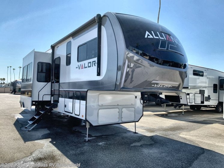 New 2025 Alliance RV Valor 36V11 available in Bakersfield, California