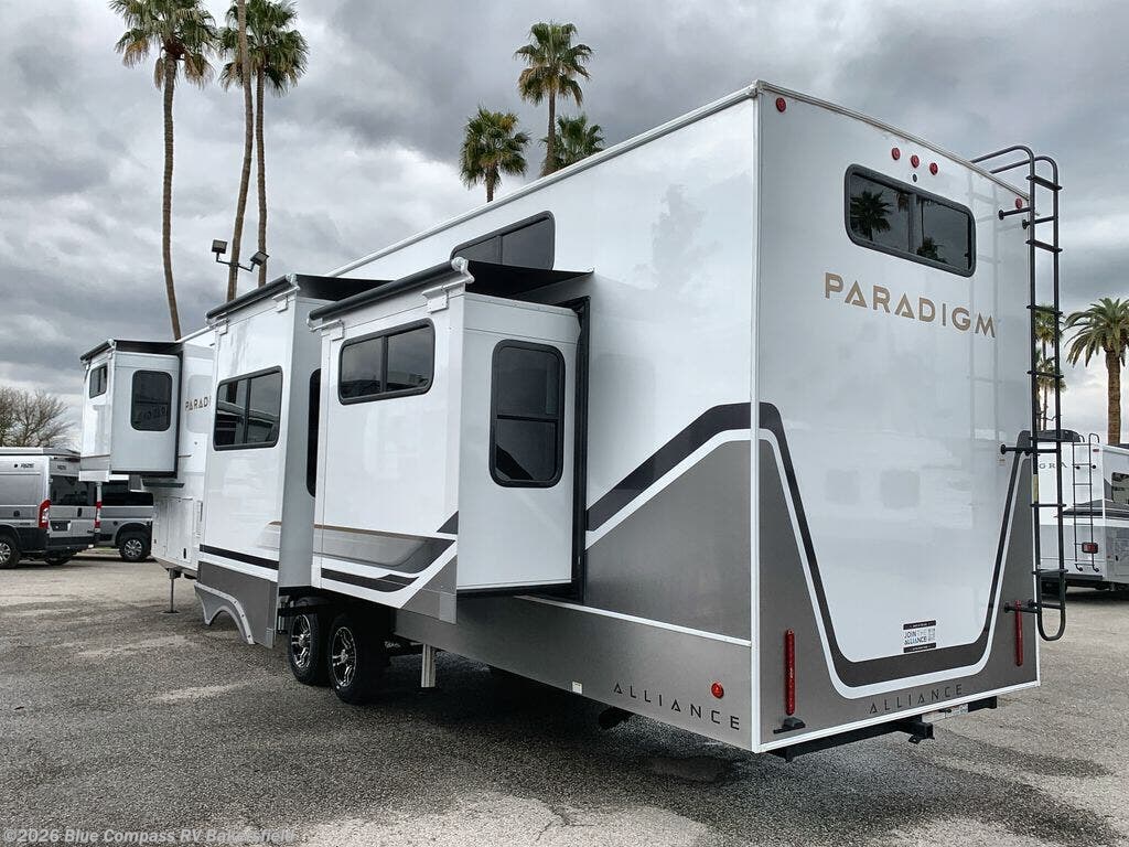 New 2025 Alliance RV Paradigm 395DS available in Bakersfield, California