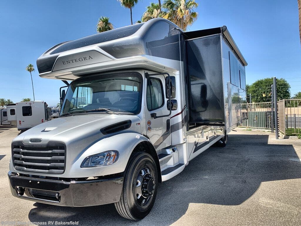 New 2026 Entegra Coach Accolade 37K available in Bakersfield, California
