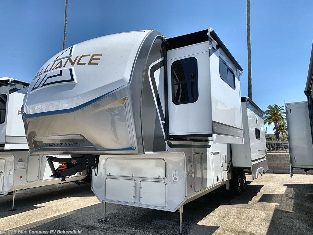 New 2026 Alliance RV Paradigm 310RL available in Bakersfield, California