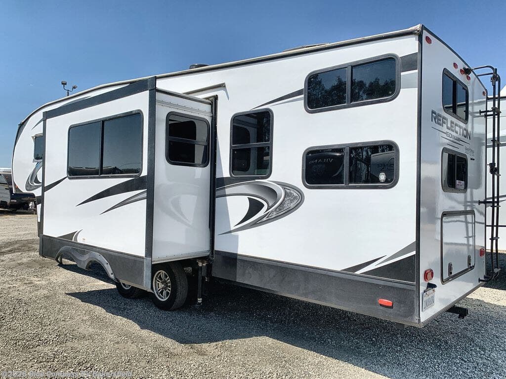 Used 2022 Grand Design Reflection 150 Series 268BH available in Bakersfield, California