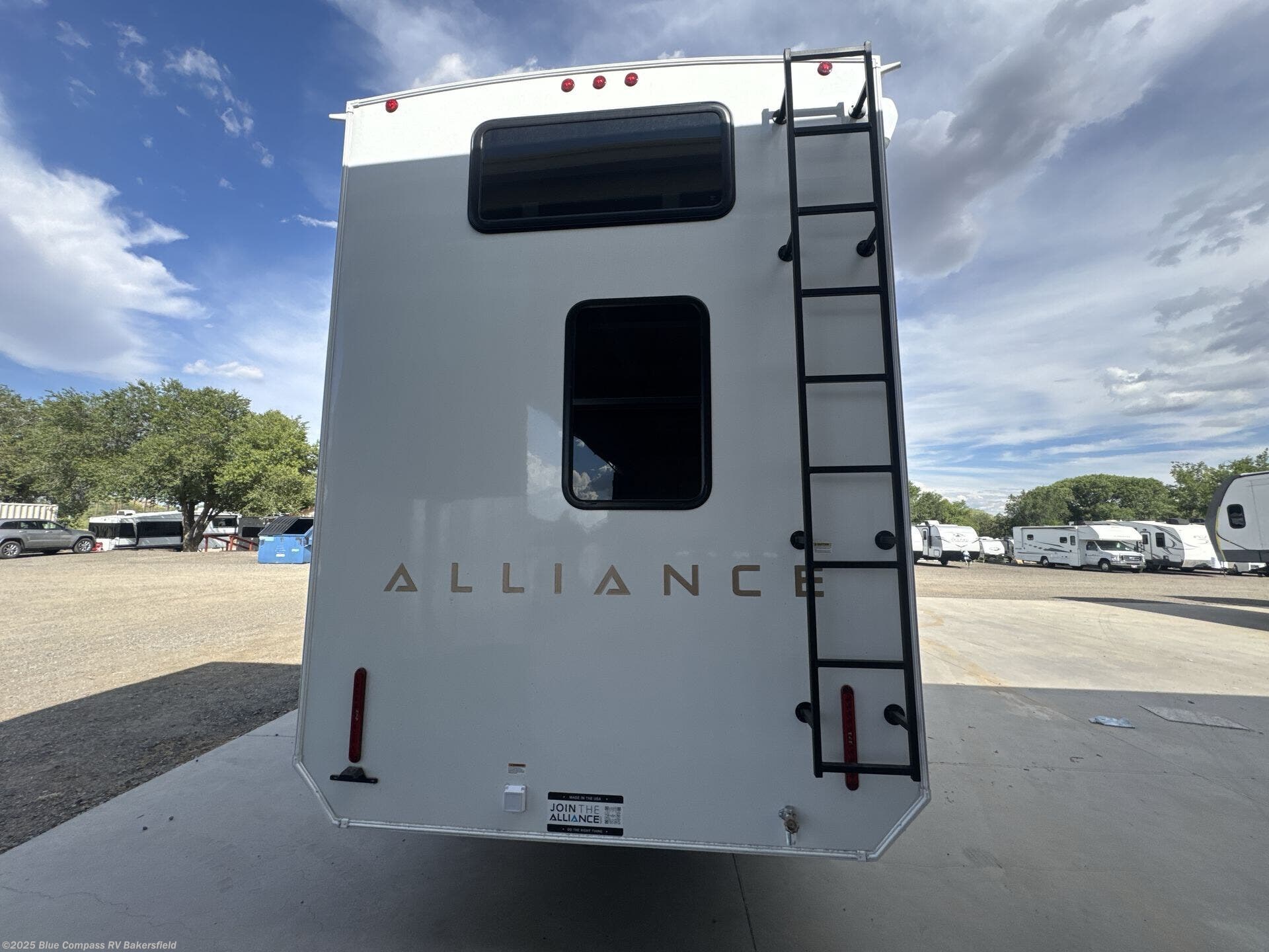 New 2026 Alliance RV Benchmark 44LFT available in Bakersfield, California