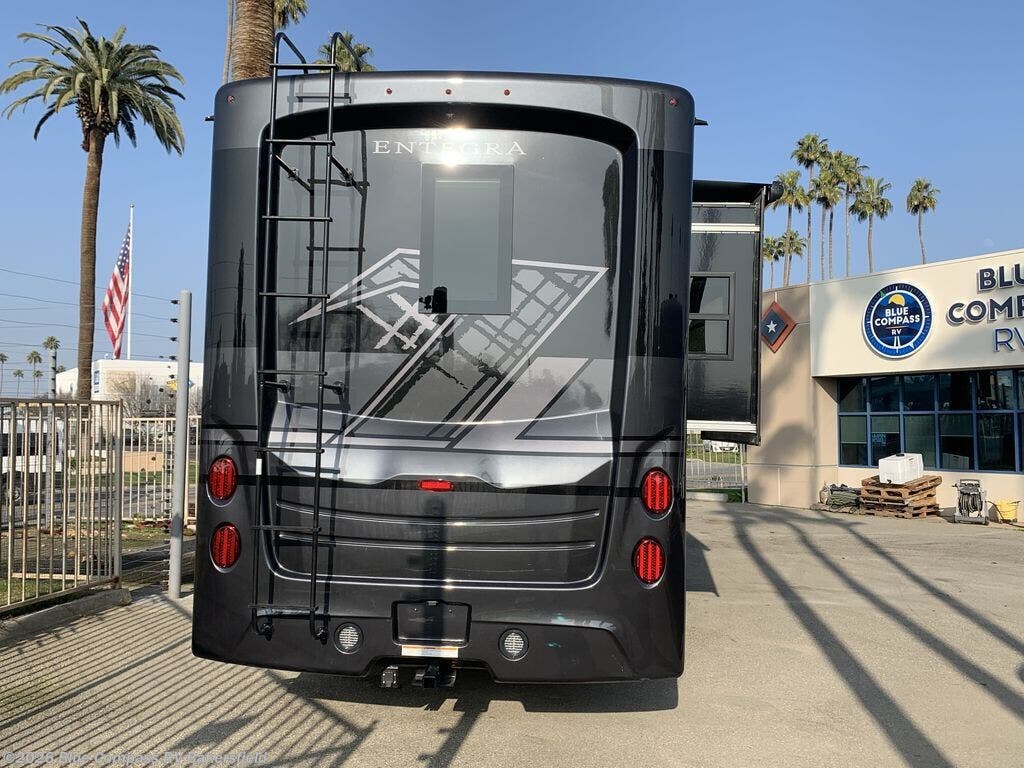 New 2026 Entegra Coach Accolade 37K available in Bakersfield, California
