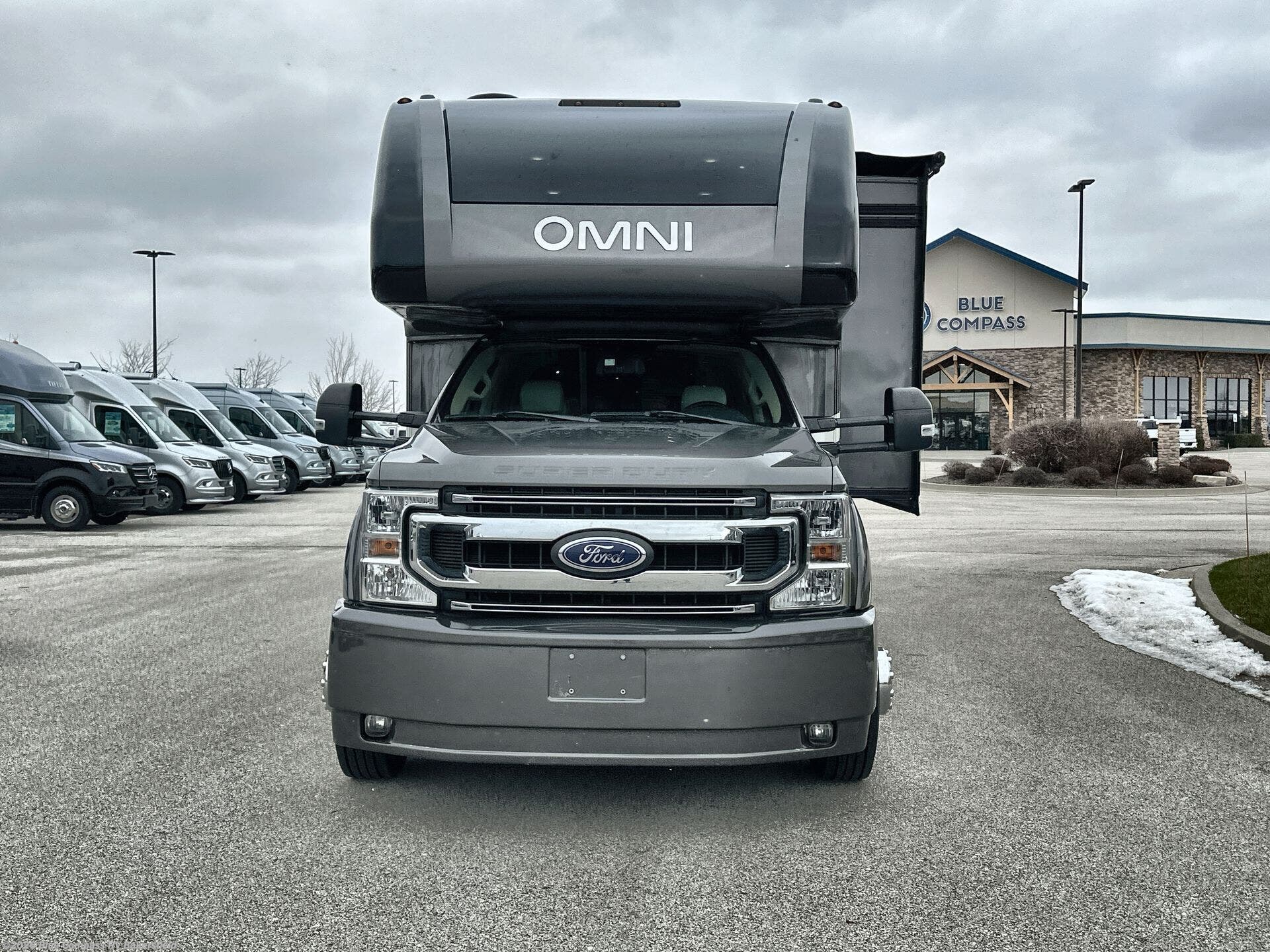 Used 2021 Thor Motor Coach Omni BH35 available in Bakersfield, California