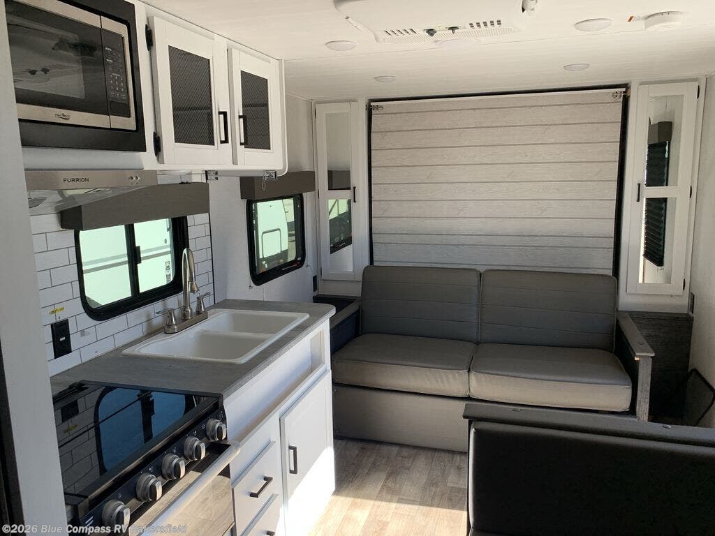 2022 Hideout 21BHWE by Keystone from Blue Compass RV Bakersfield in Bakersfield, California