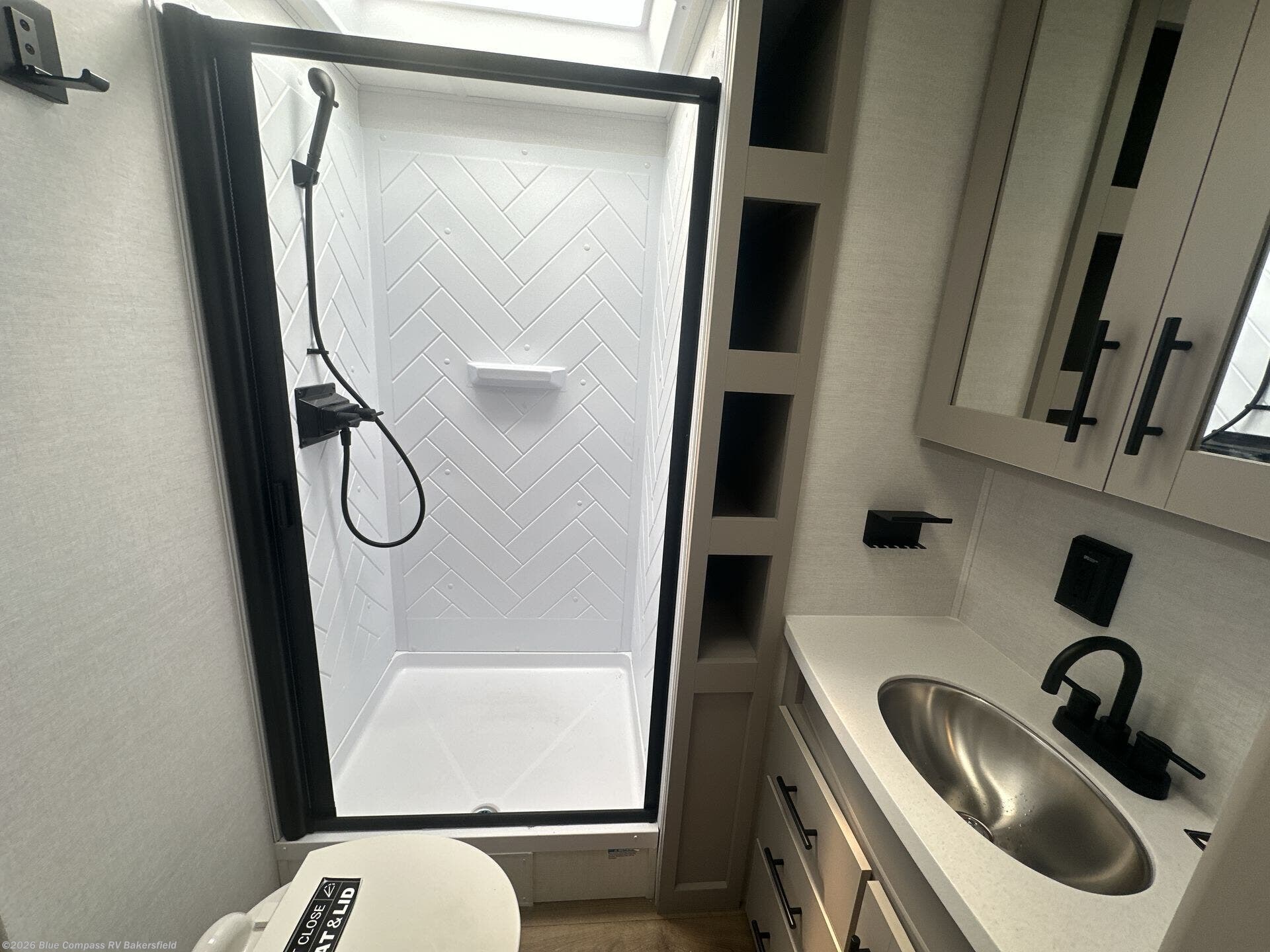 New 2026 Alliance RV Delta 284RK available in Bakersfield, California