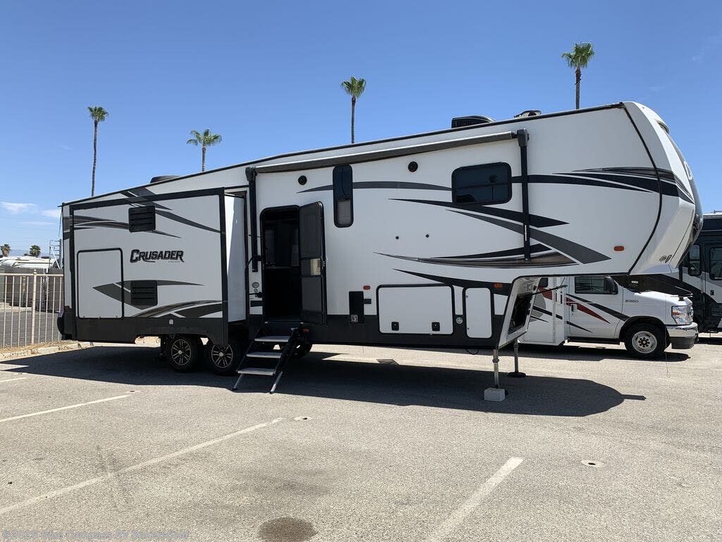 Used 2019 Prime Time Crusader 315RSK available in Bakersfield, California