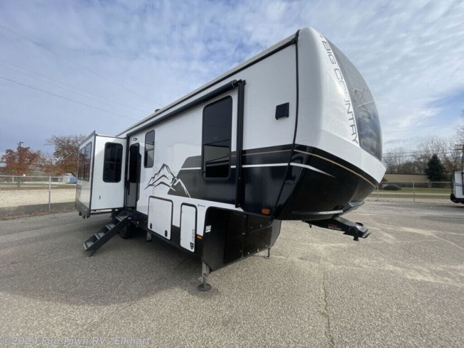 2024 Heartland Big Country BC 3200 RLK - New Fifth Wheel For Sale by Fun Town RV - Elkhart in Elkhart, Indiana