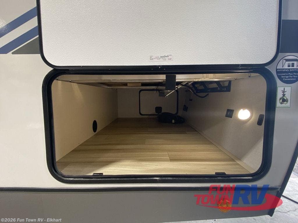 2026 Salem Hemisphere Hyper-Lyte 25RBHL by Forest River from Fun Town RV - Elkhart in Elkhart, Indiana