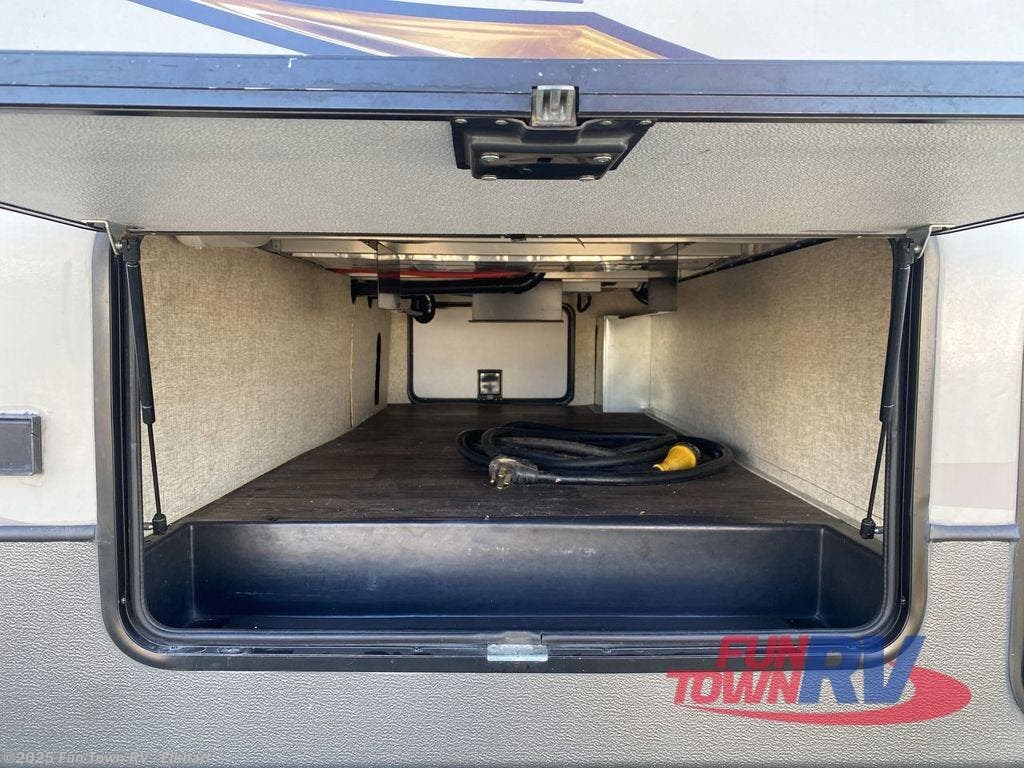 2016 Sprinter 298FWRLS by Keystone from Fun Town RV - Elkhart in Elkhart, Indiana