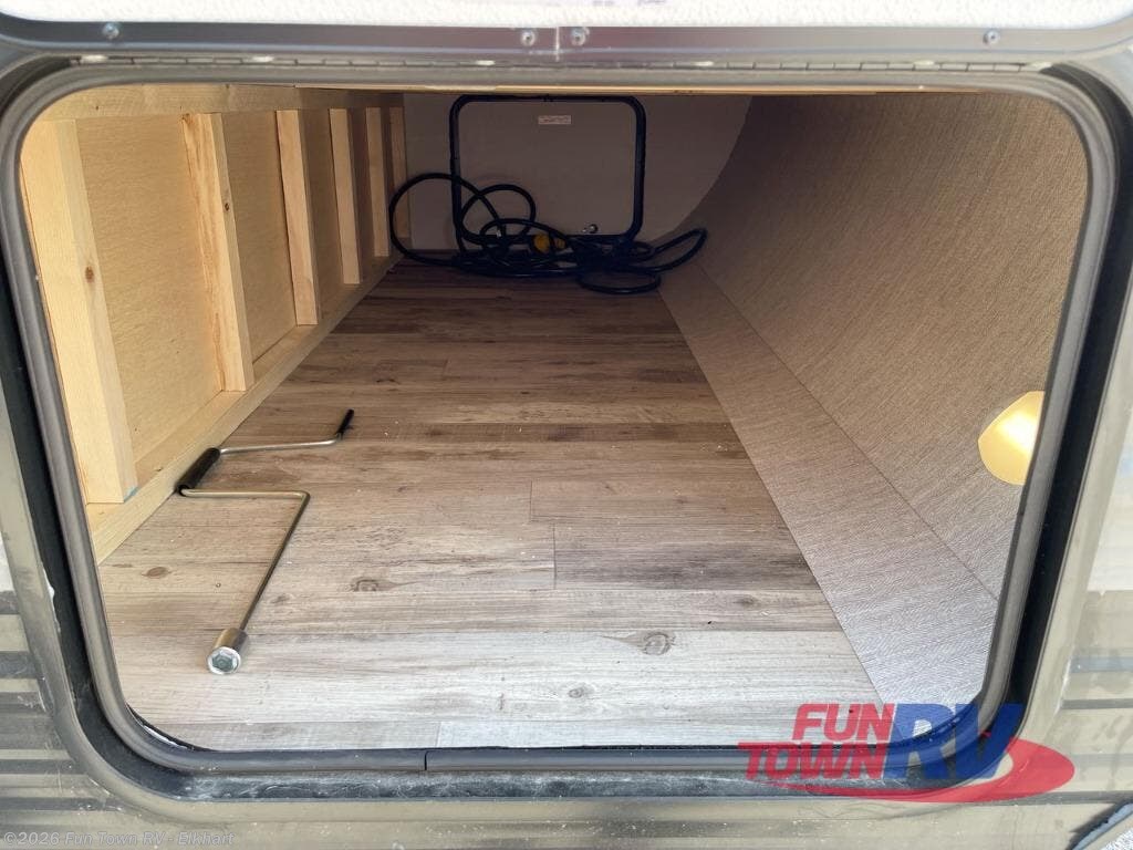 New 2025 Gulf Stream Yellowstone Classic 26BHG available in Elkhart, Indiana