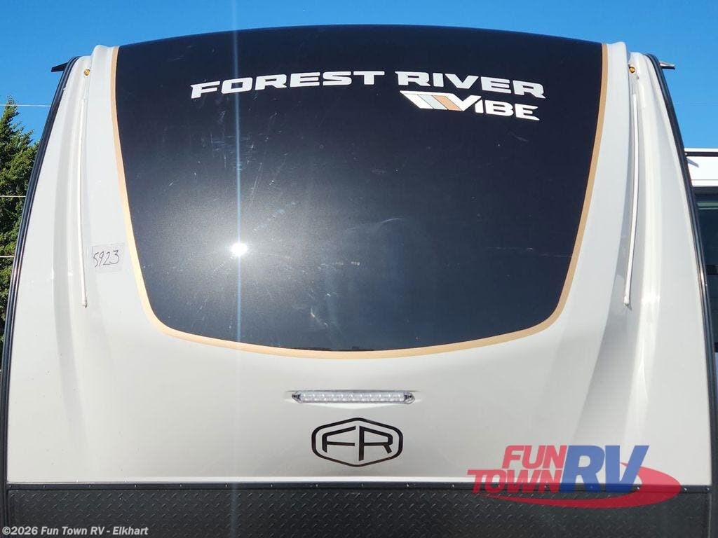 2025 Vibe 3400XL by Forest River from Fun Town RV - Elkhart in Elkhart, Indiana