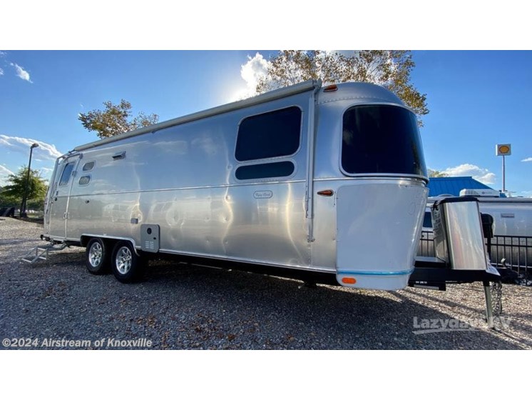 New 24 Airstream Flying Cloud 27FB available in Knoxville, Tennessee